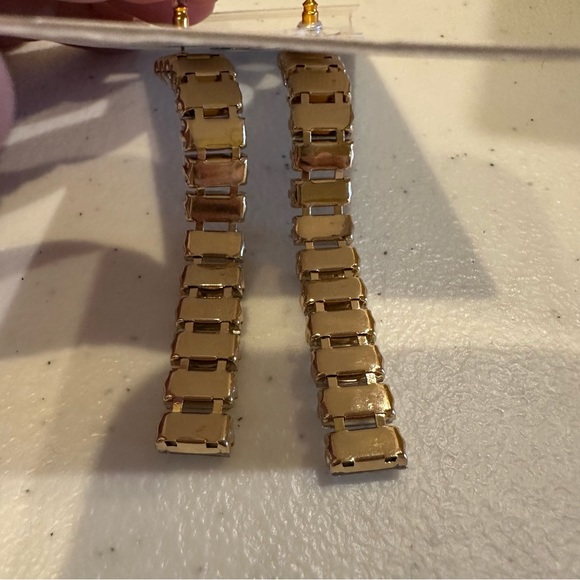 NWT Guess Crystal Earrings- long clear rectangular baguettes, gold tone - Picture 8 of 8